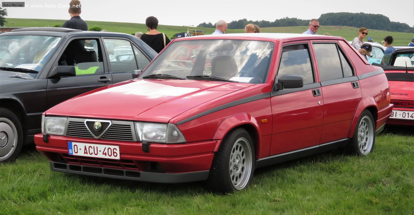 Alfa Romeo 75 75 (162 B)