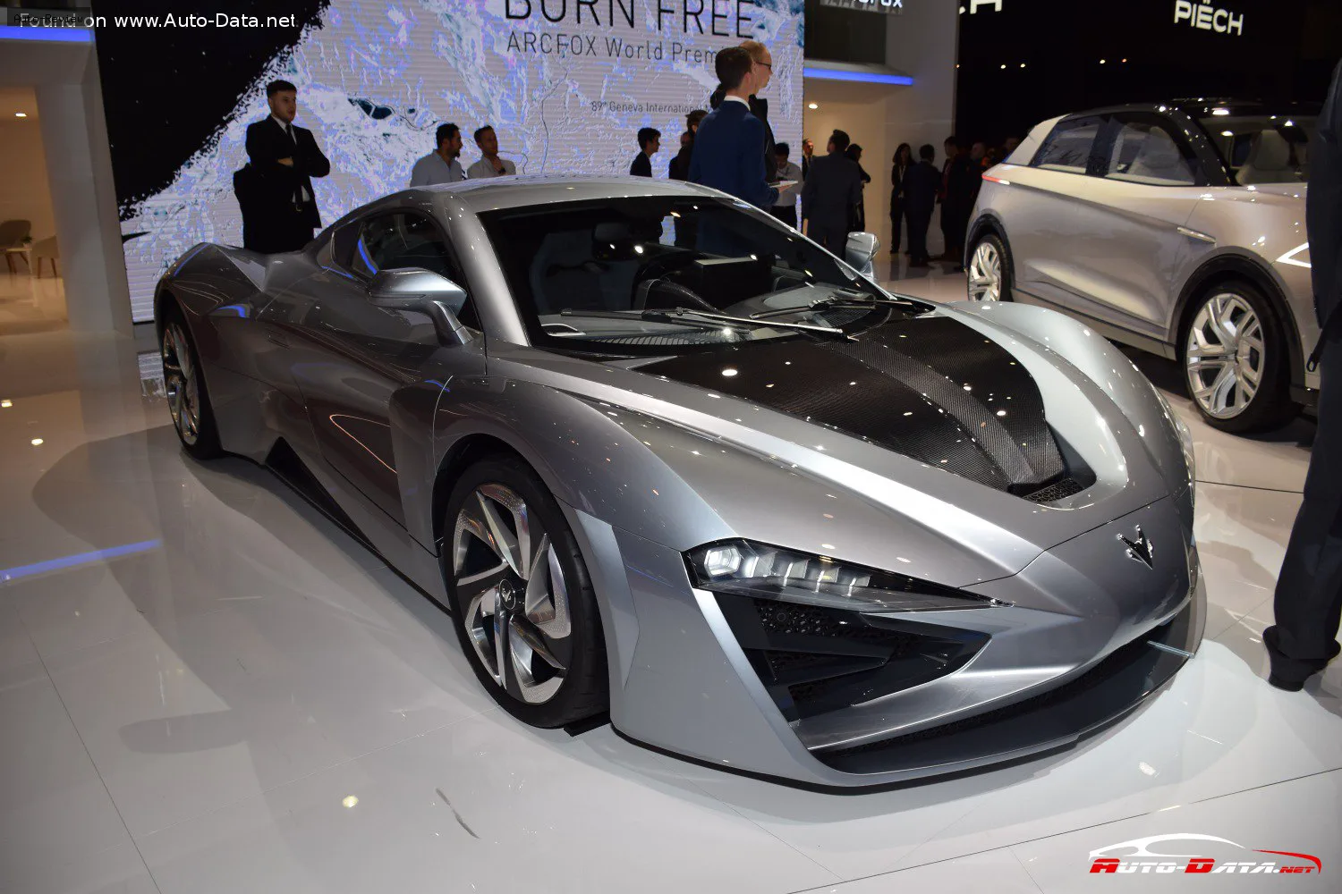 Arcfox GT GT