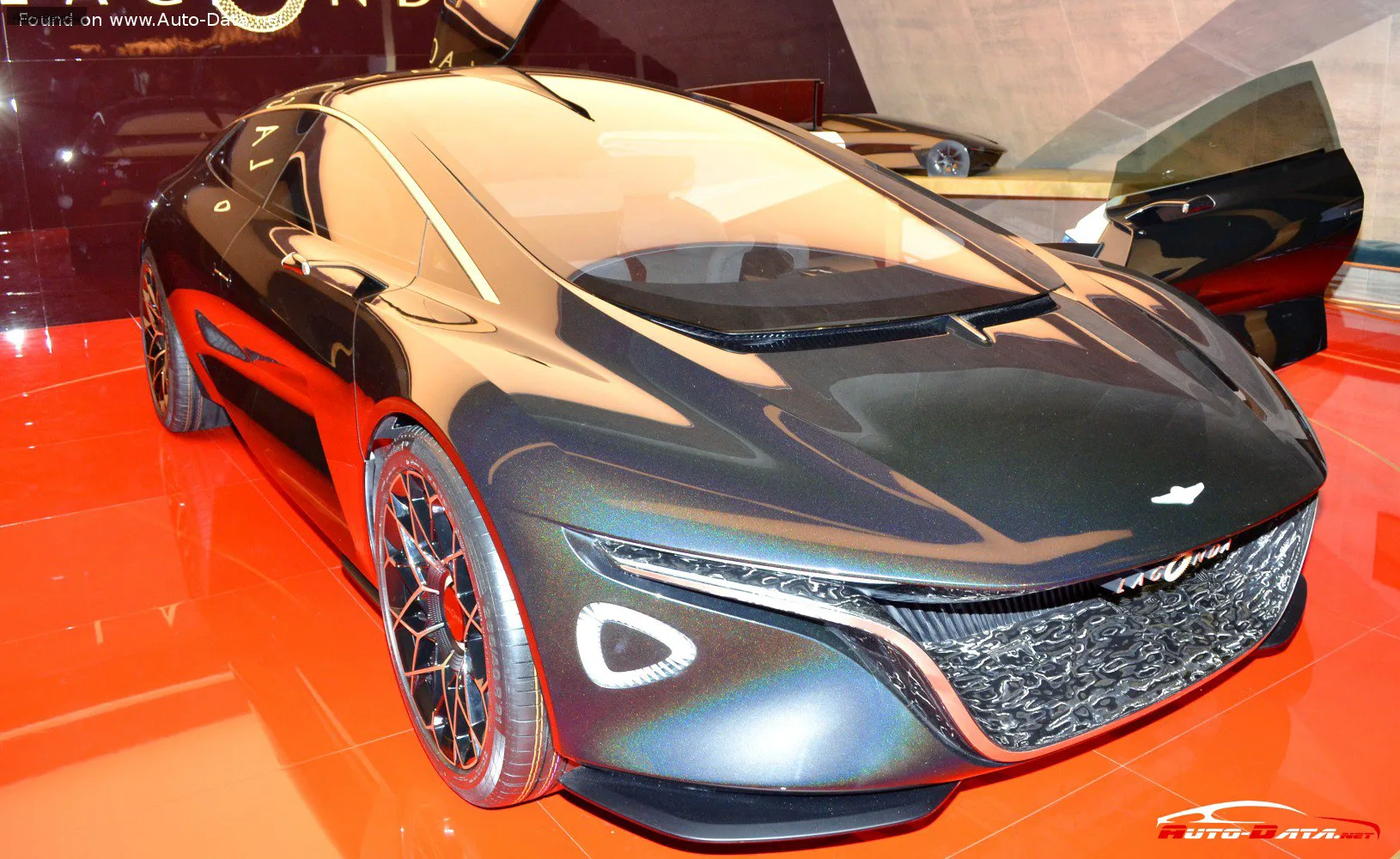Aston Martin Lagonda Lagonda Vision Concept — фото 2