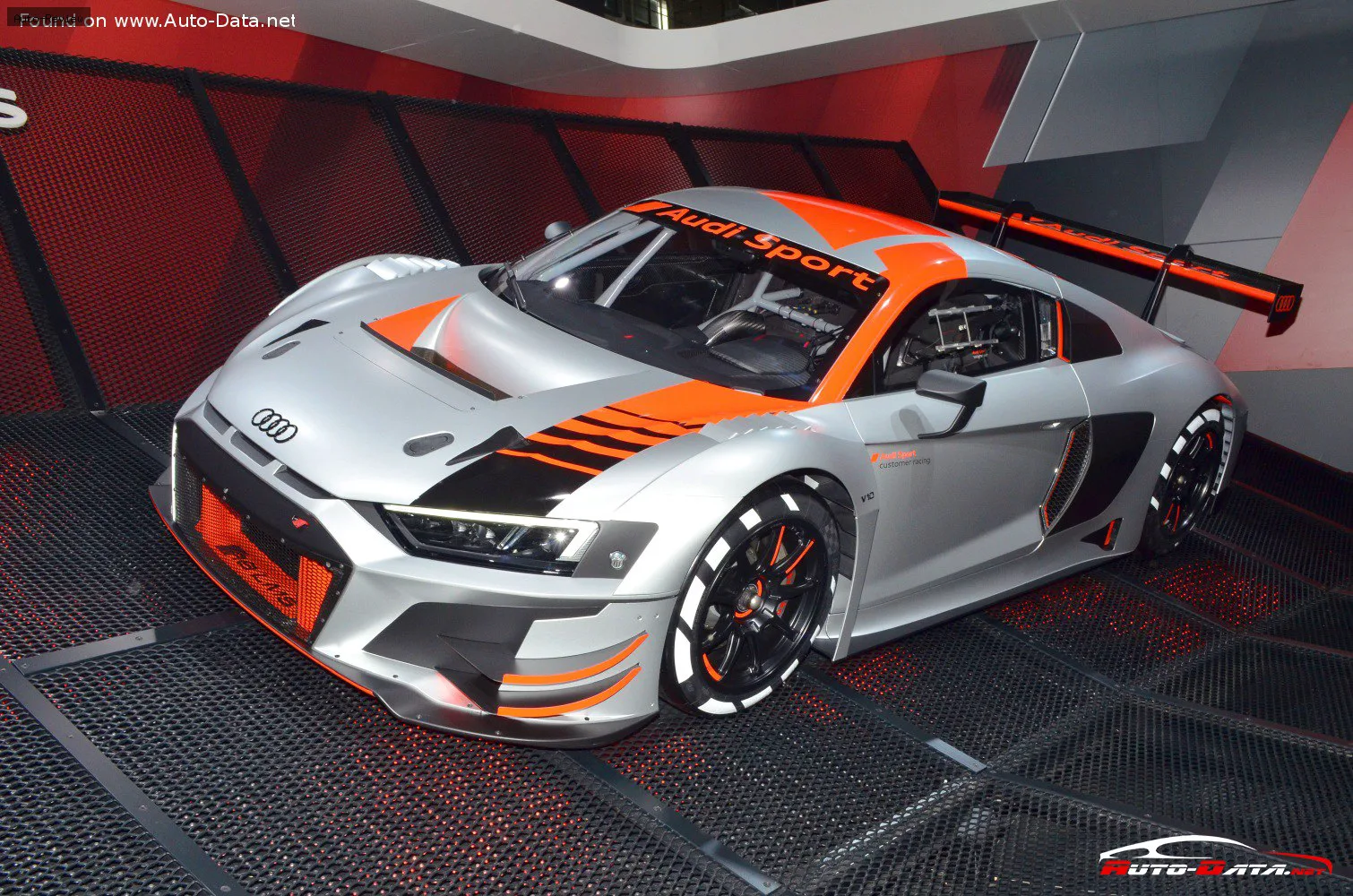 Audi R8 R8 II LMS (facelift 2019) — фото 2