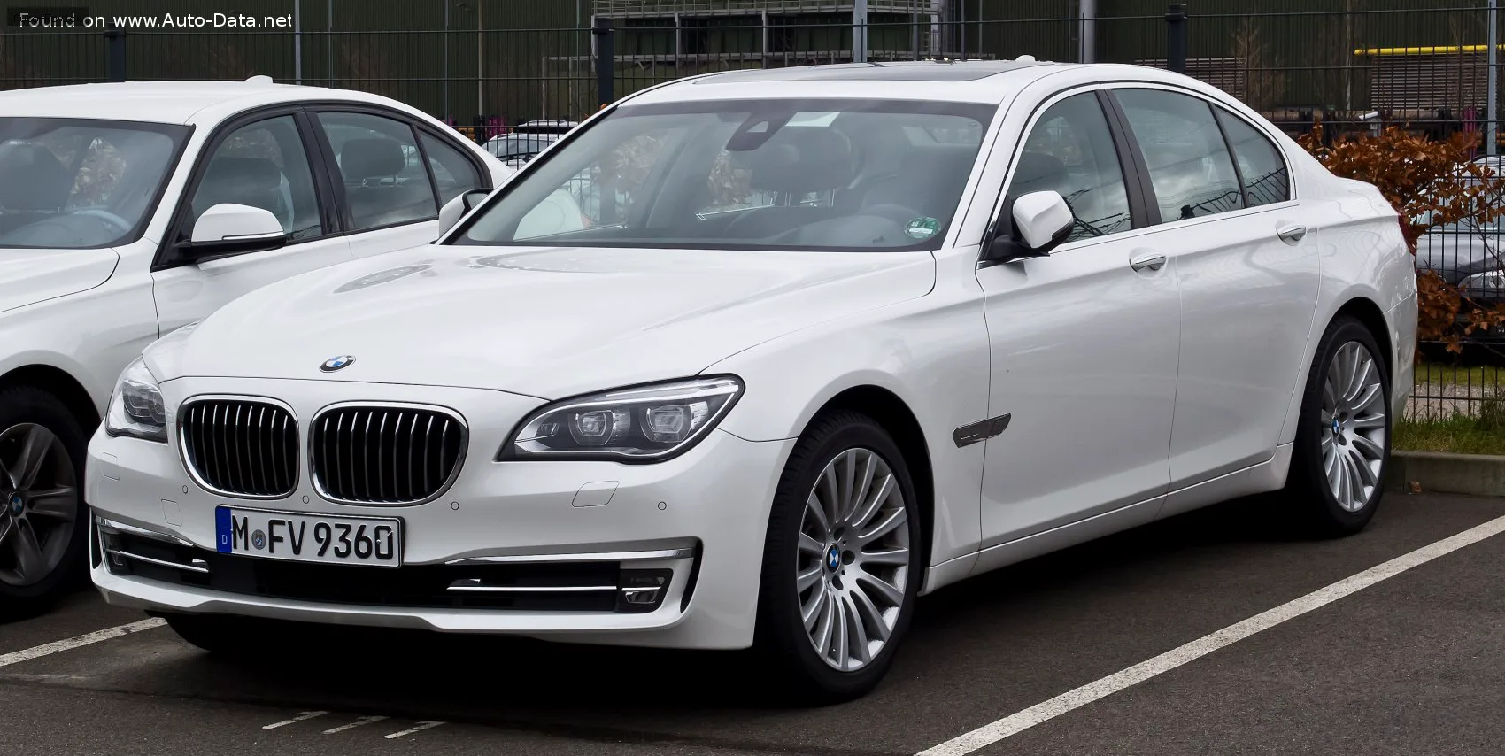 BMW 7 Серии 7 Серии (F01 LCI, facelift 2012) — фото 2