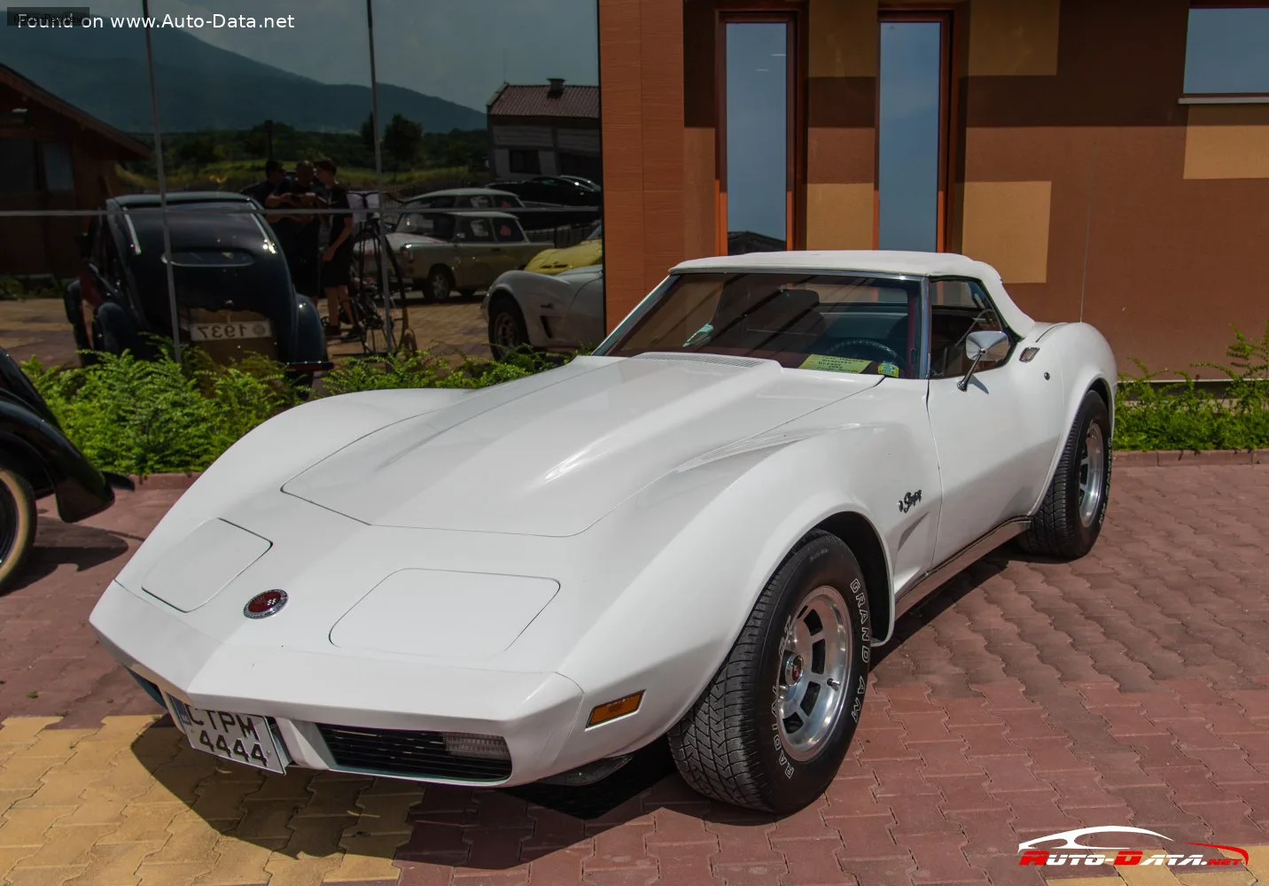 Chevrolet Corvette Corvette Convertible (C3)