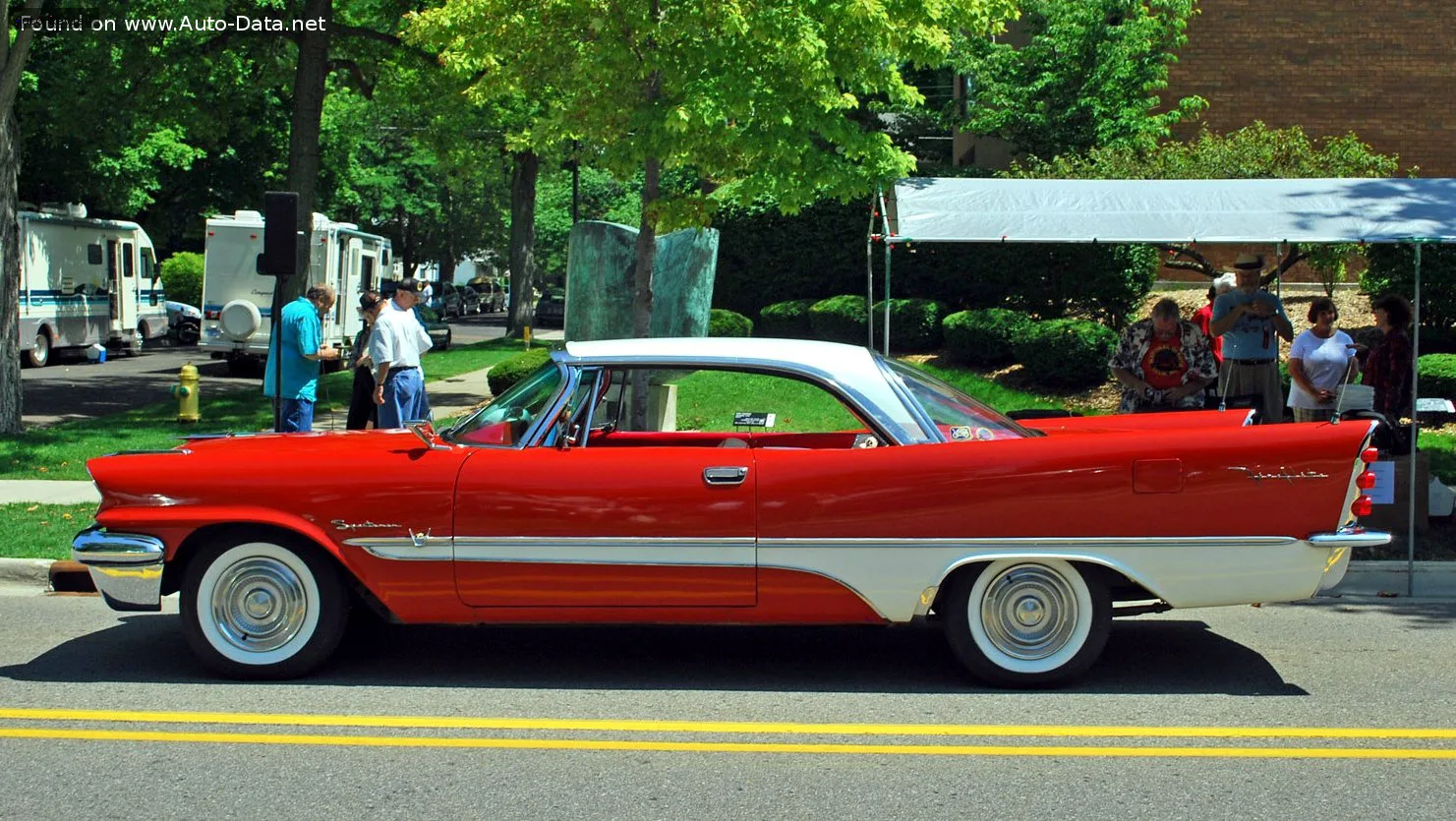 DeSoto Fireflite Fireflite III Two-Door Sportsman