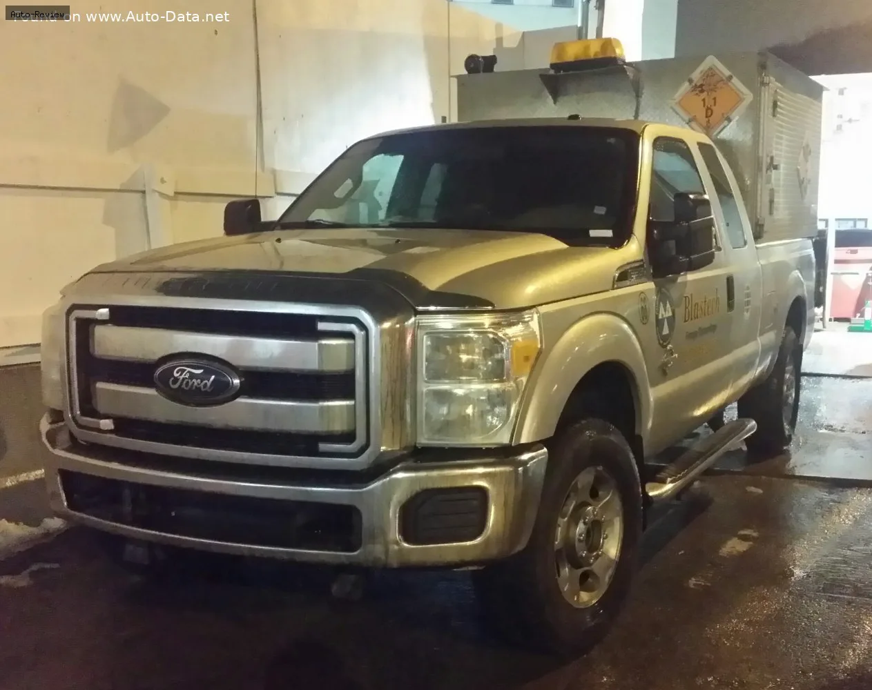 Ford F-350 Super Duty F-350 Super Duty III Super Cab Short box — фото 2