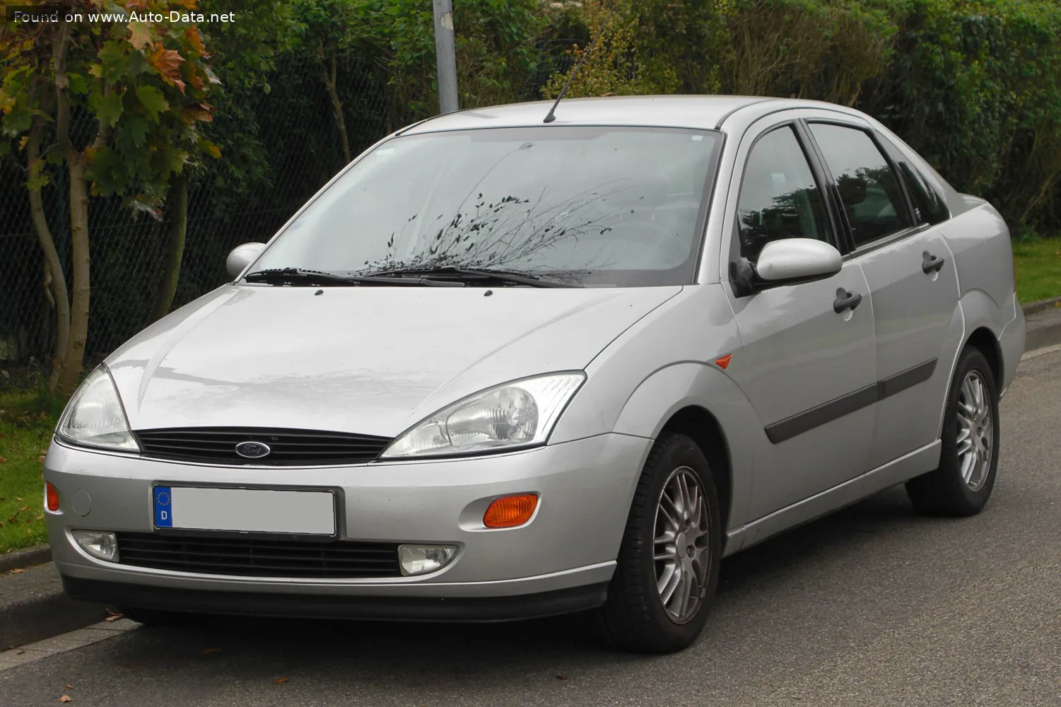 Ford Focus Focus I Sedan — фото 2