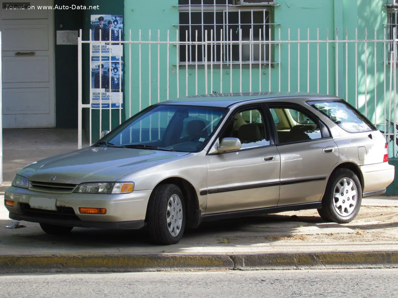 Honda Accord Accord V Wagon (CE) — фото 2