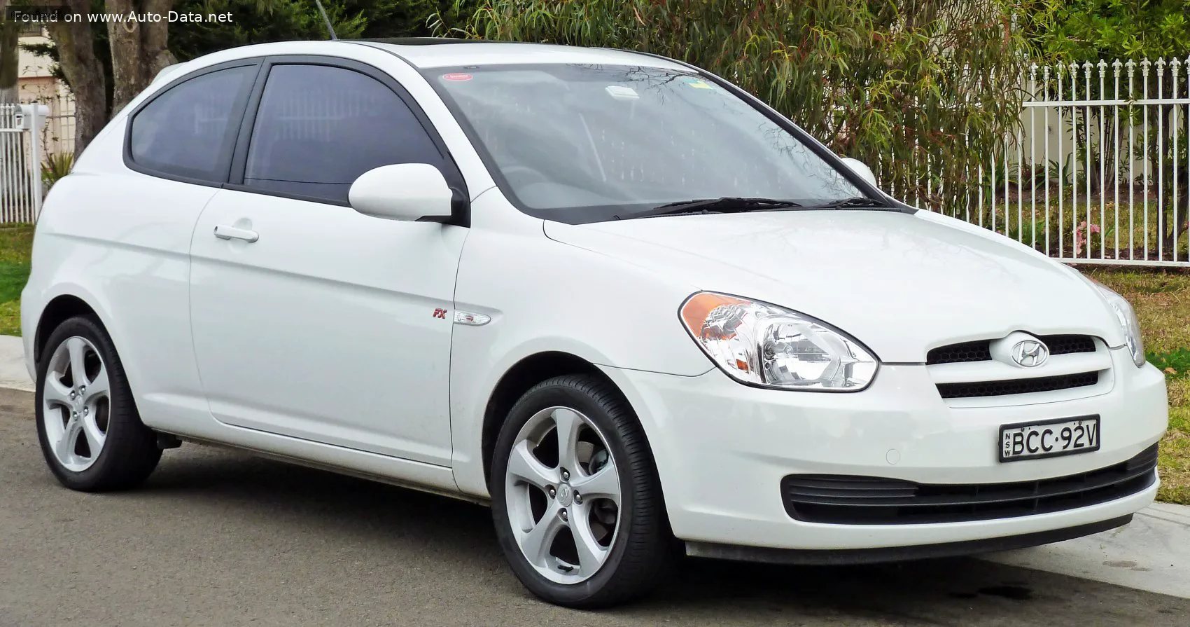 Hyundai Accent Accent Hatchback III — фото 2