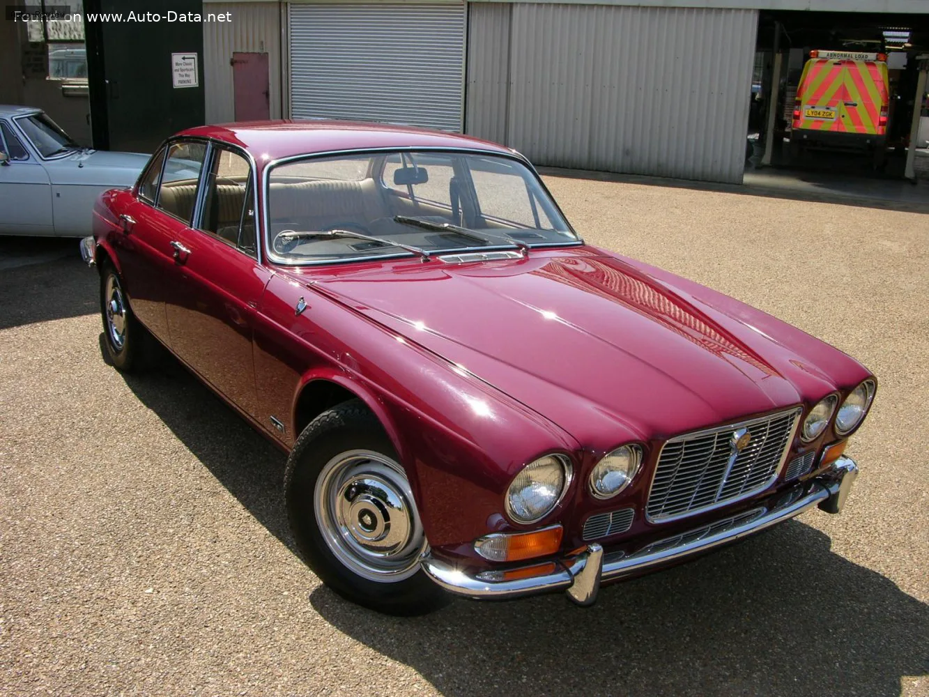 Jaguar XJ XJ