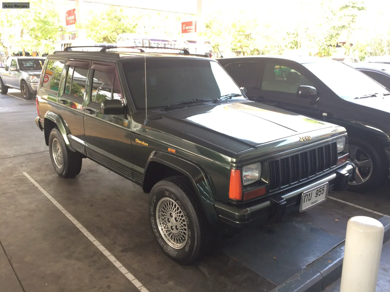Jeep Cherokee Cherokee II (XJ) 5-door