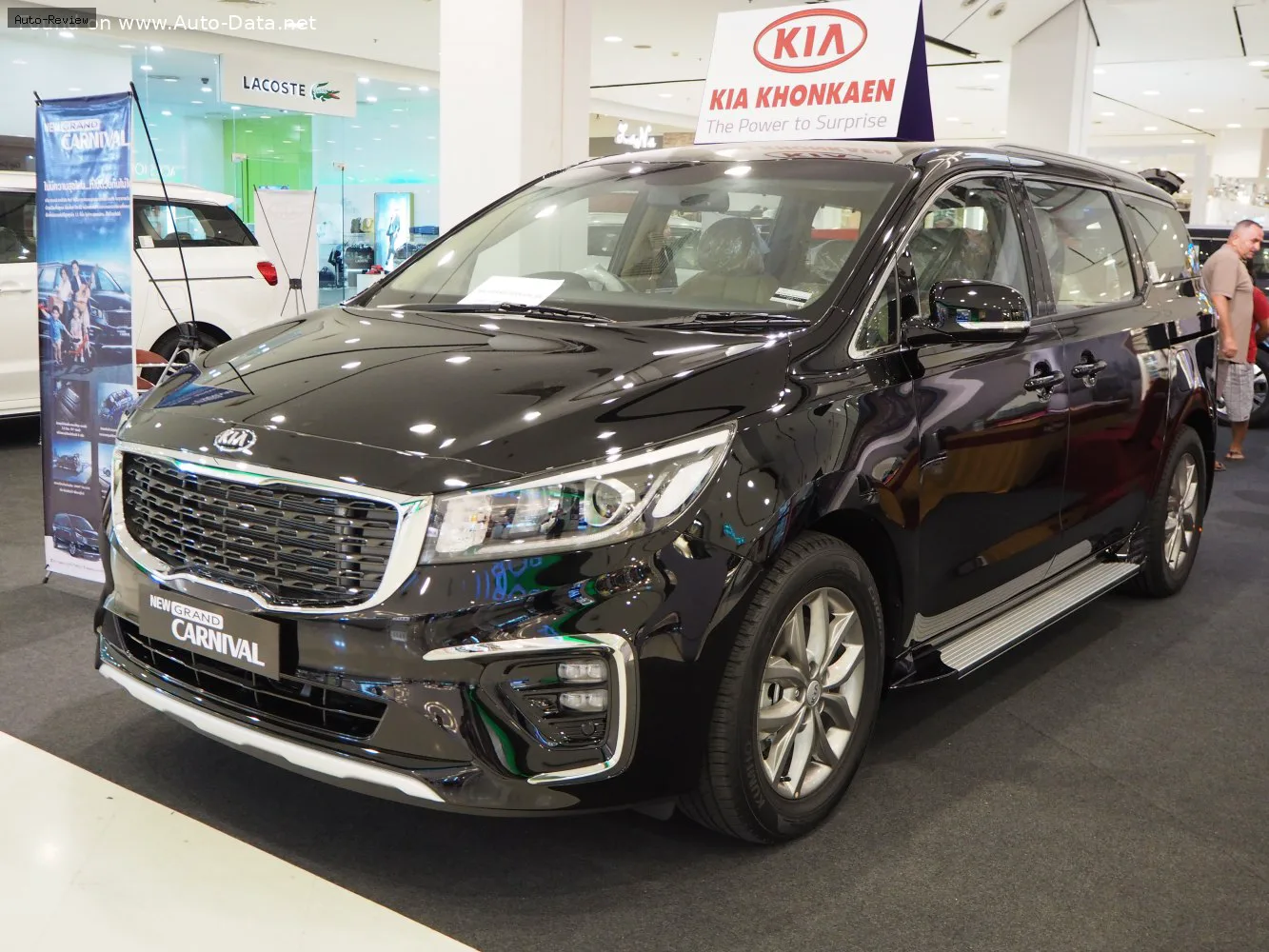 Kia Carnival Grand Carnival III (facelift 2018) — фото 2