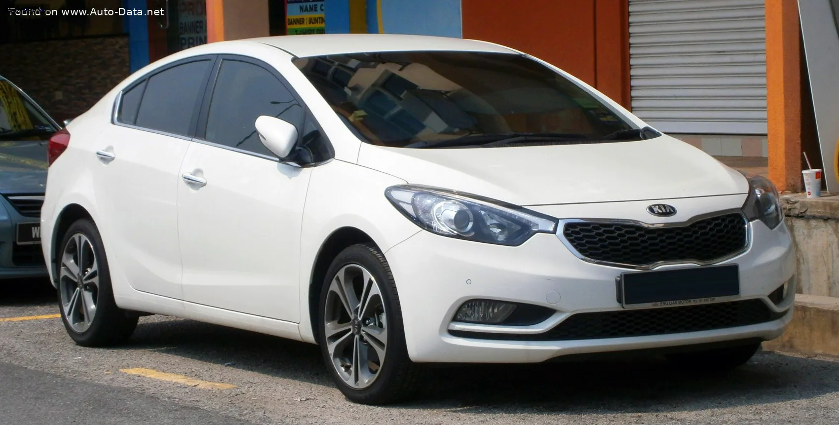 Kia Cerato Cerato III Sedan — фото 2