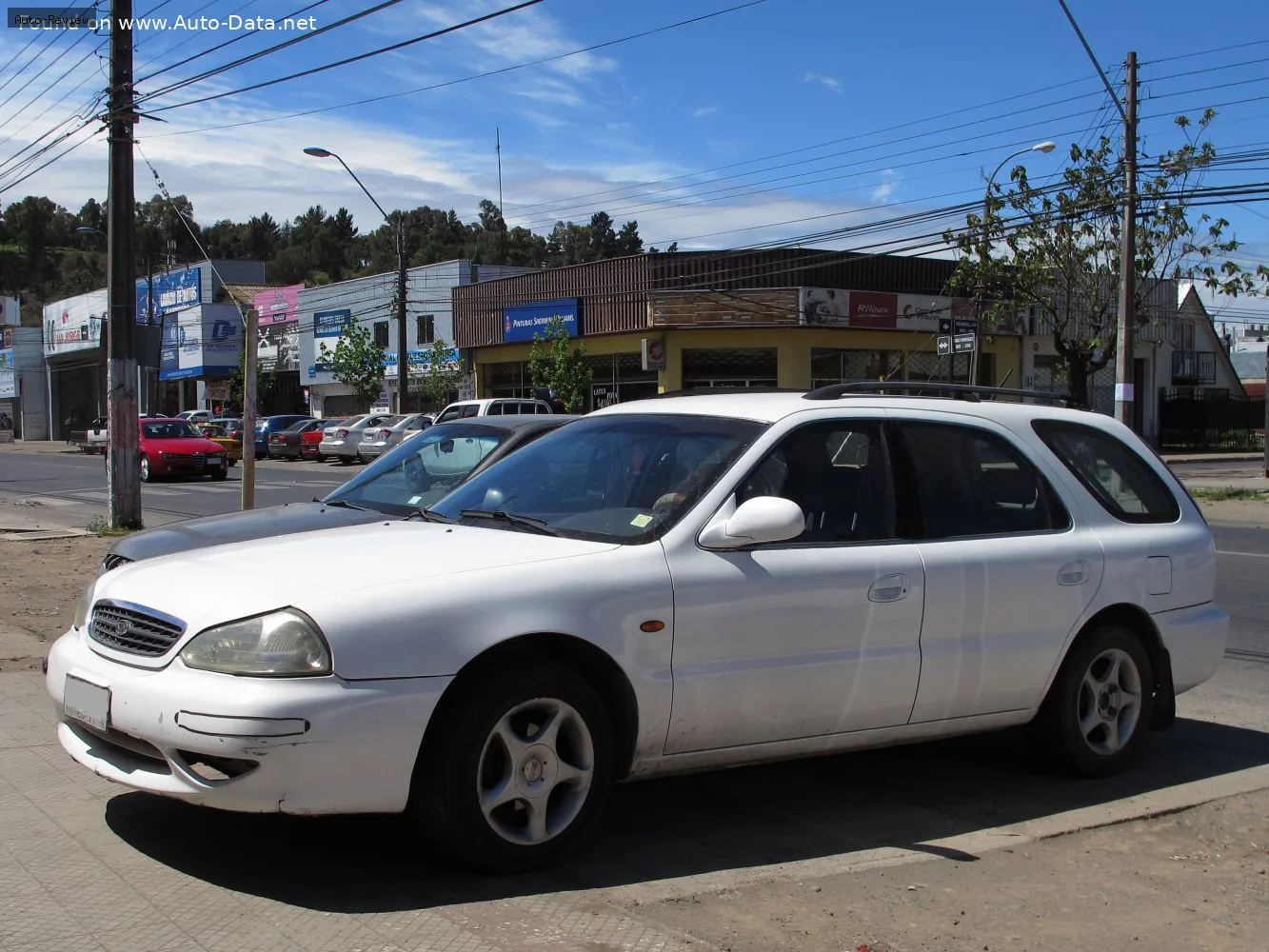 Kia Clarus Clarus Combi (GC)