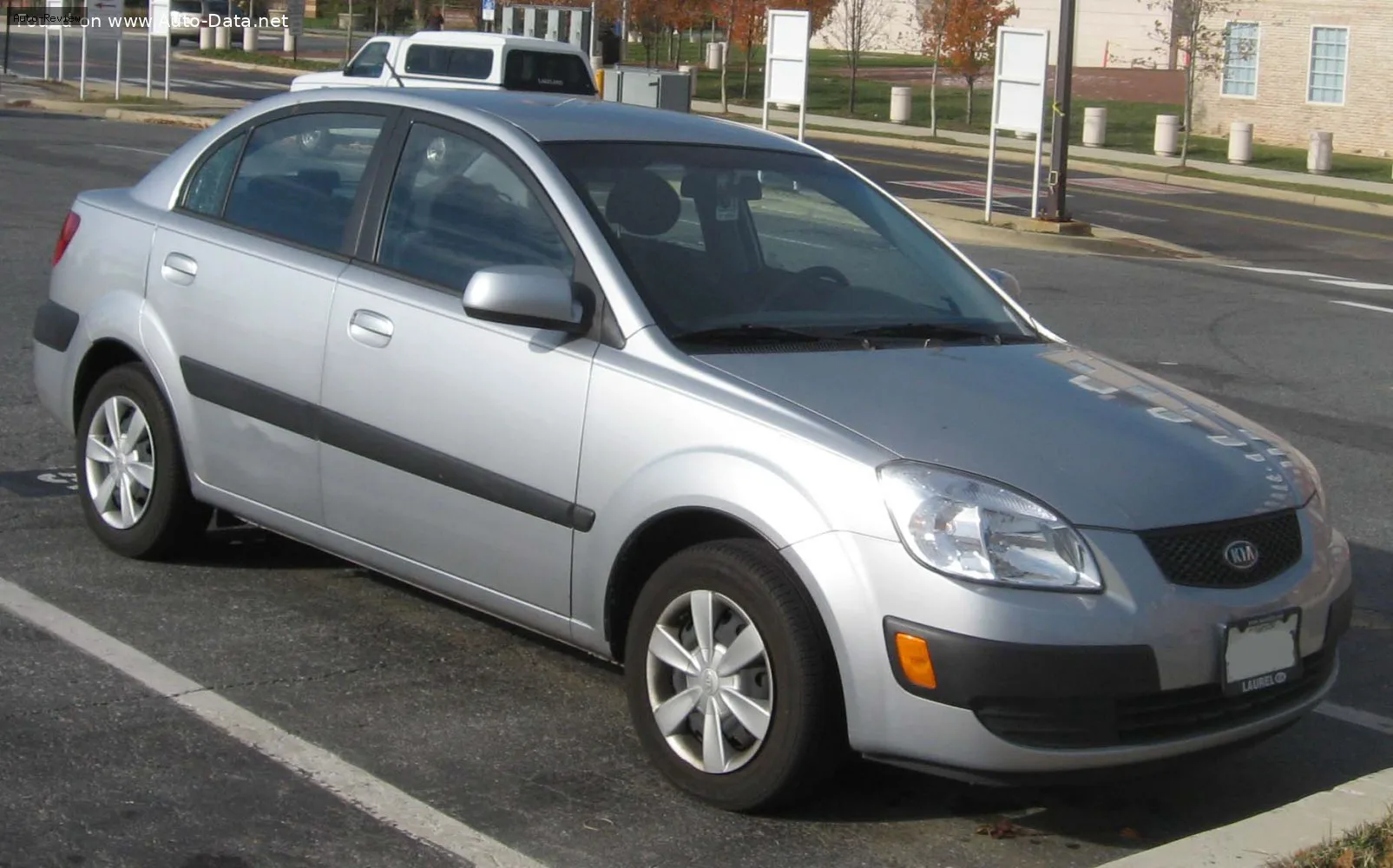 Kia Rio Rio II Sedan (JB)