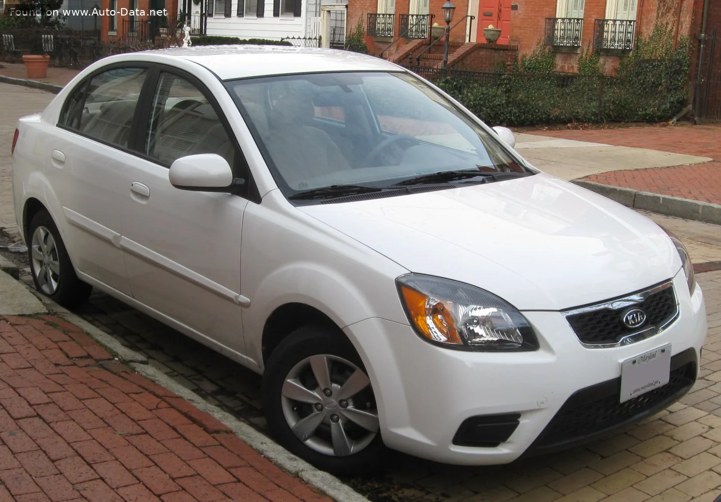 Kia Rio Rio II Sedan (JB, facelift 2009)