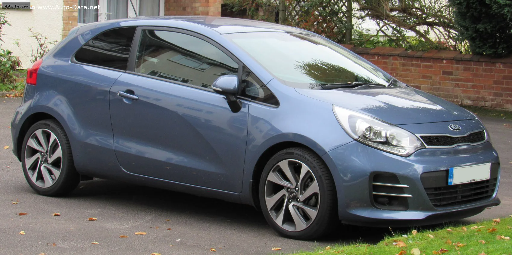 Kia Rio Rio III Hatchback (UB, facelift 2015) 3 door