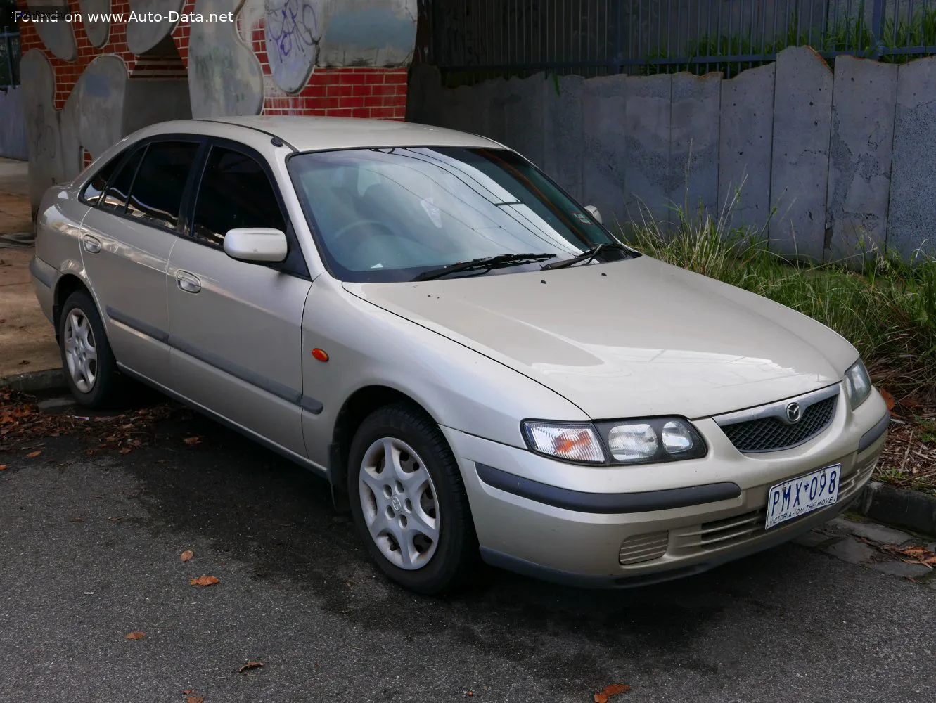 Mazda 626 626 V Hatchback (GF)