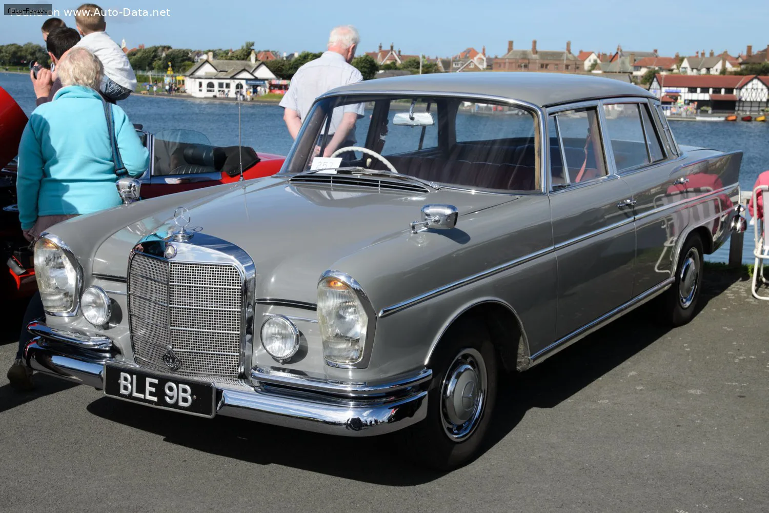Mercedes-Benz Fintail Fintail (W112) — фото 3