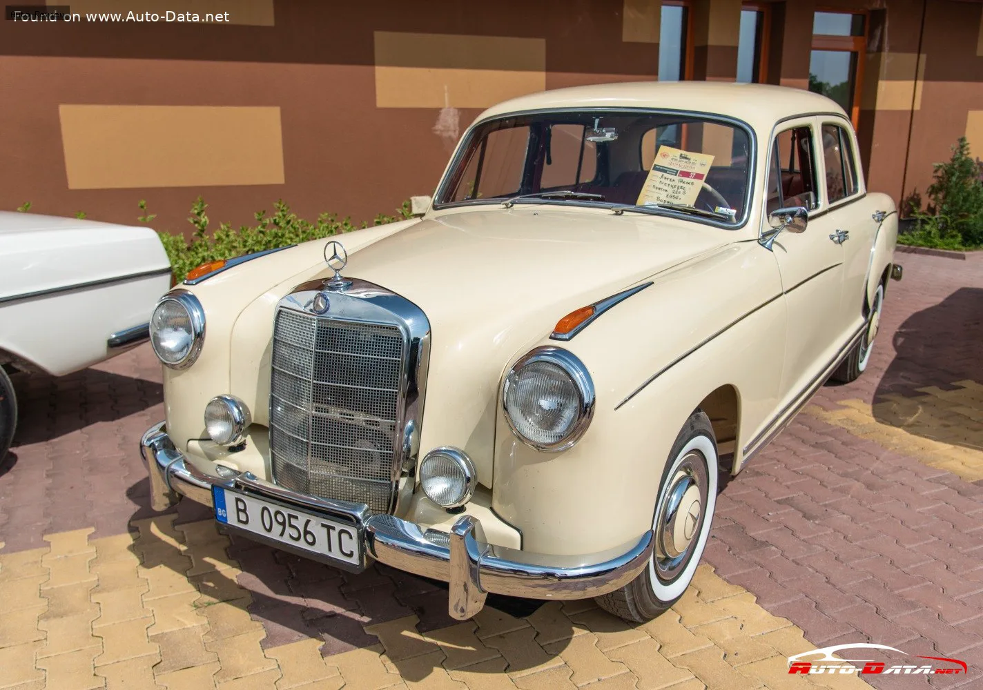 Mercedes-Benz Ponton W180 II Sedan — фото 2