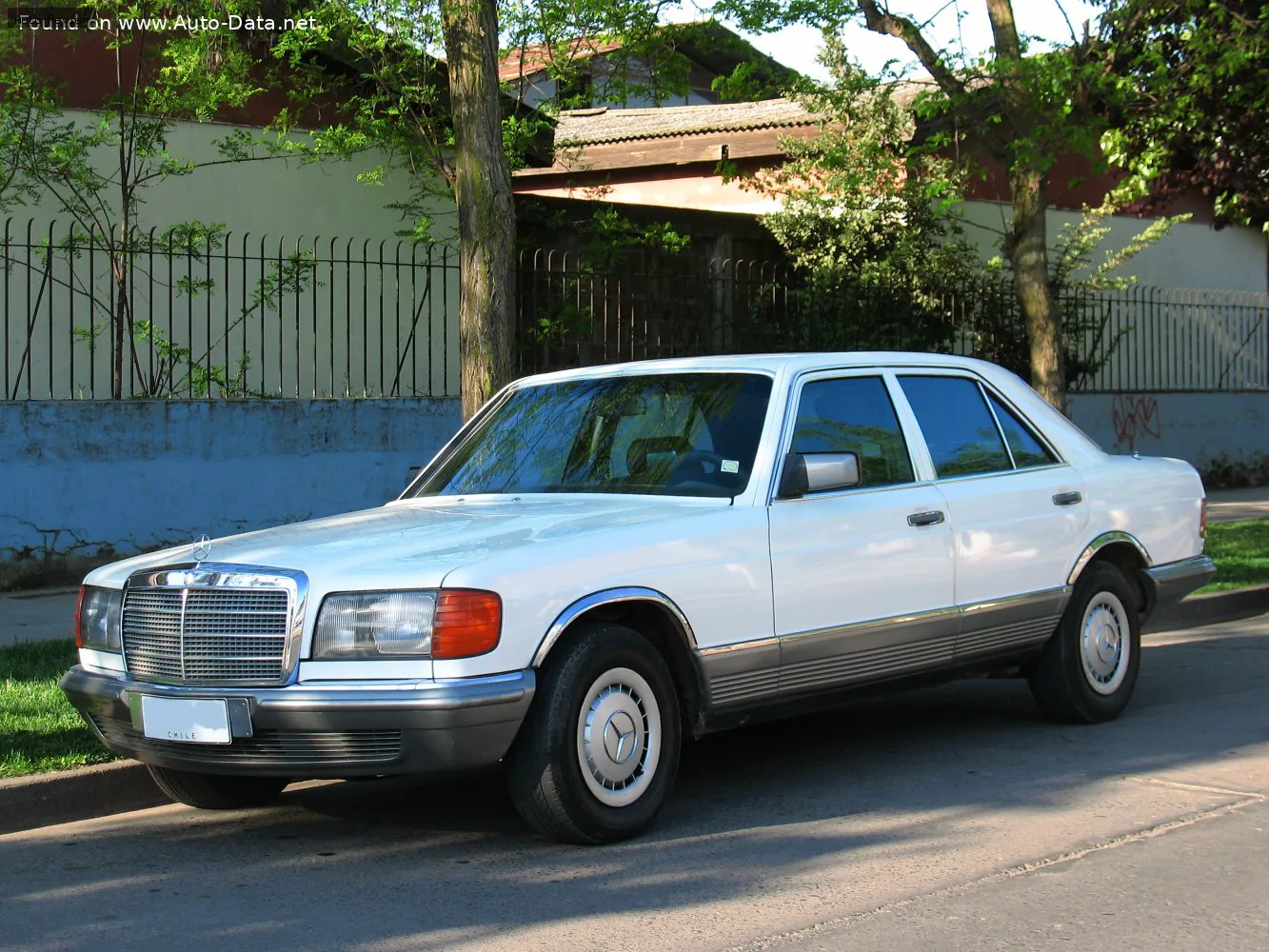 Mercedes-Benz S-Класс S-Класс SE (W126)