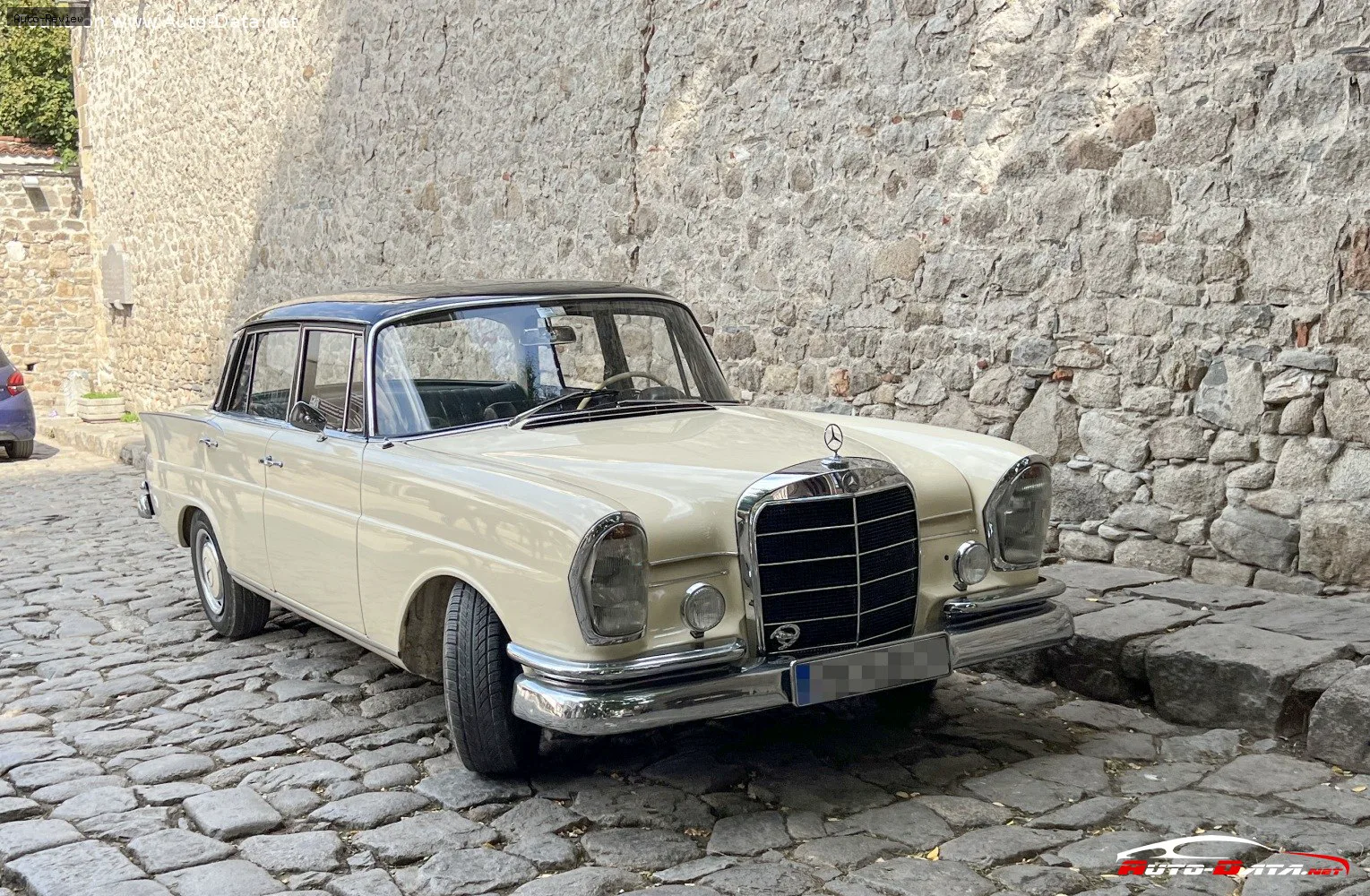 Mercedes-Benz W111 W111 Coupe