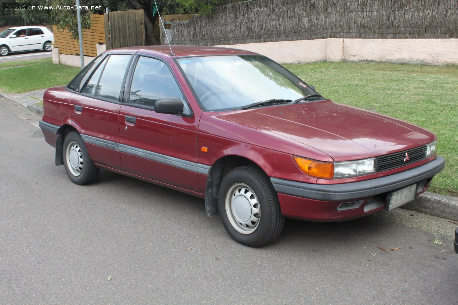 Mitsubishi Lancer Lancer IV Hatchback
