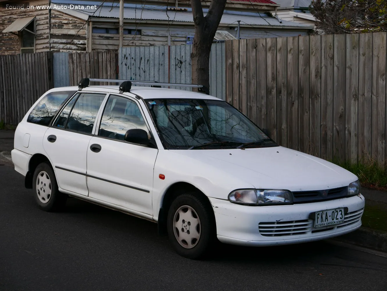 Mitsubishi Lancer Lancer V Wagon