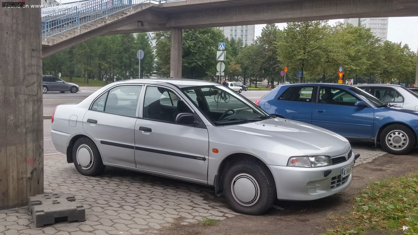 Mitsubishi Lancer Lancer VI