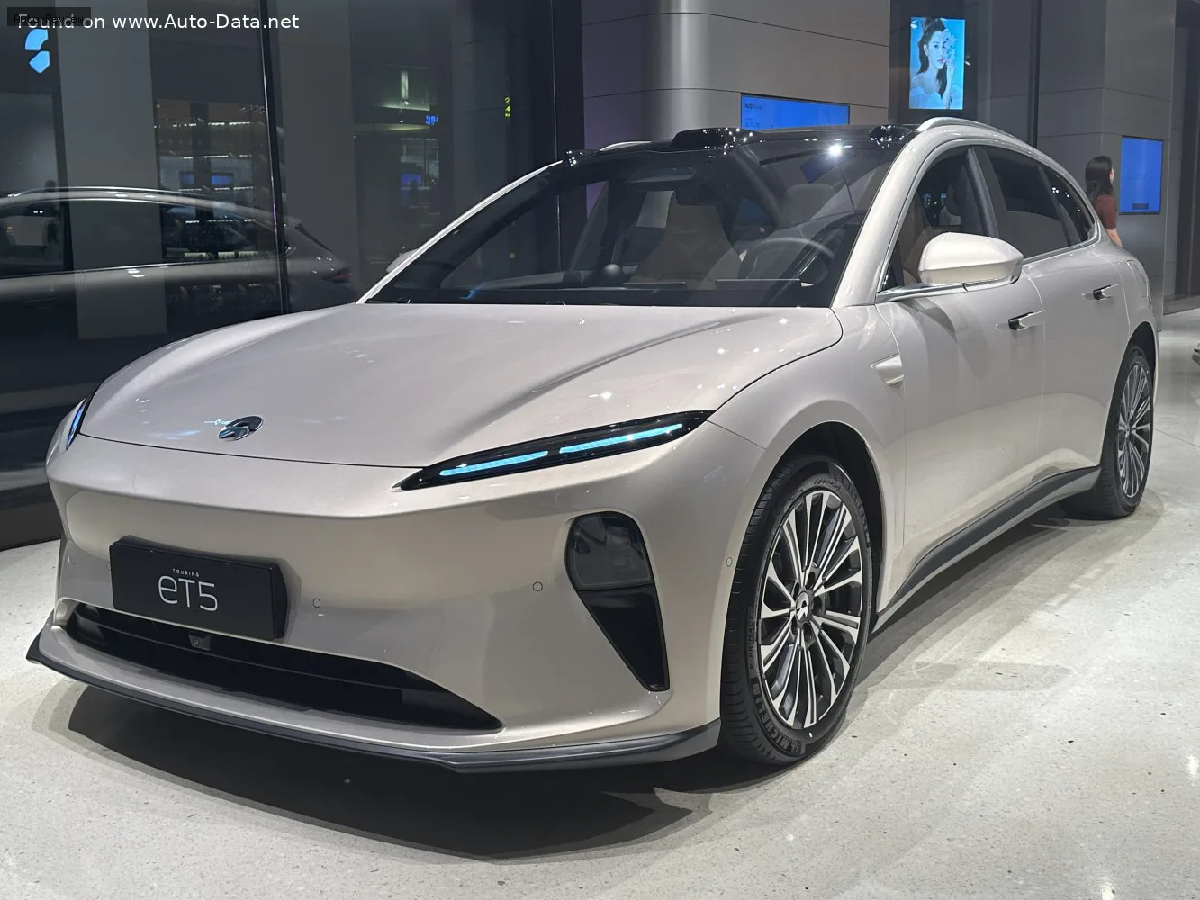 NIO ET5 ET5T