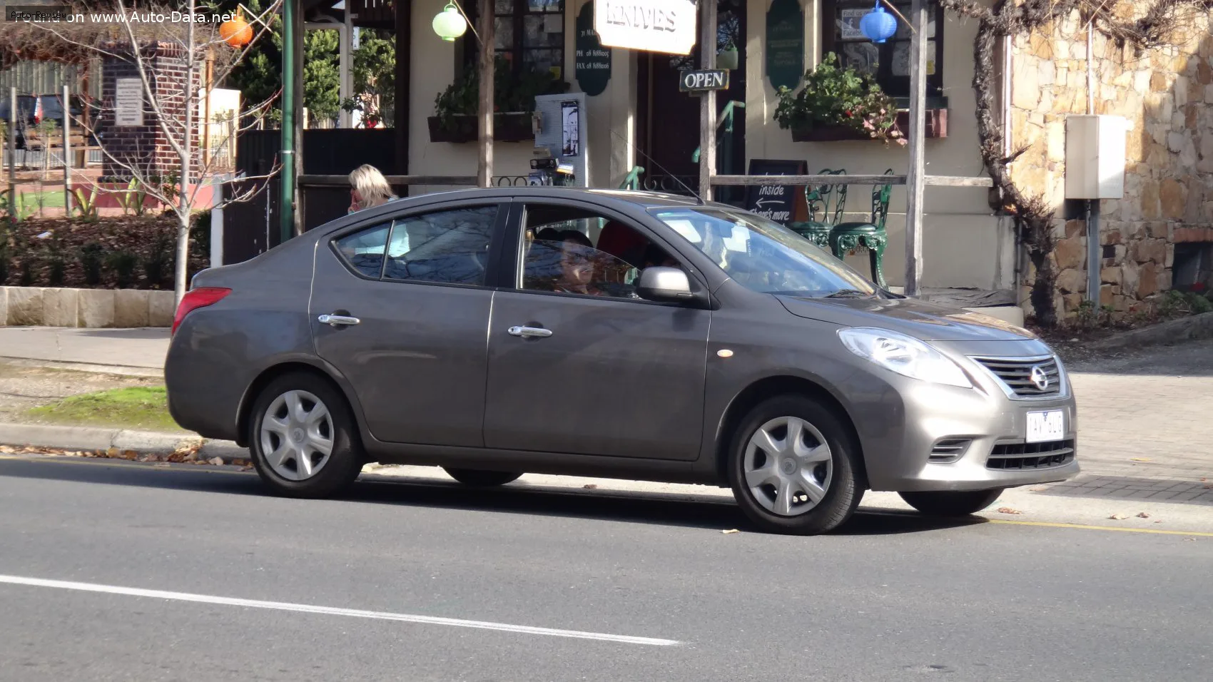 Nissan Almera Almera III (N17)