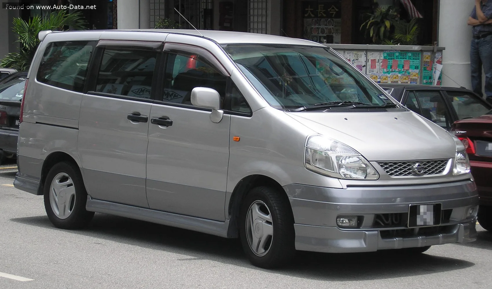 Nissan Serena Serena (C24)