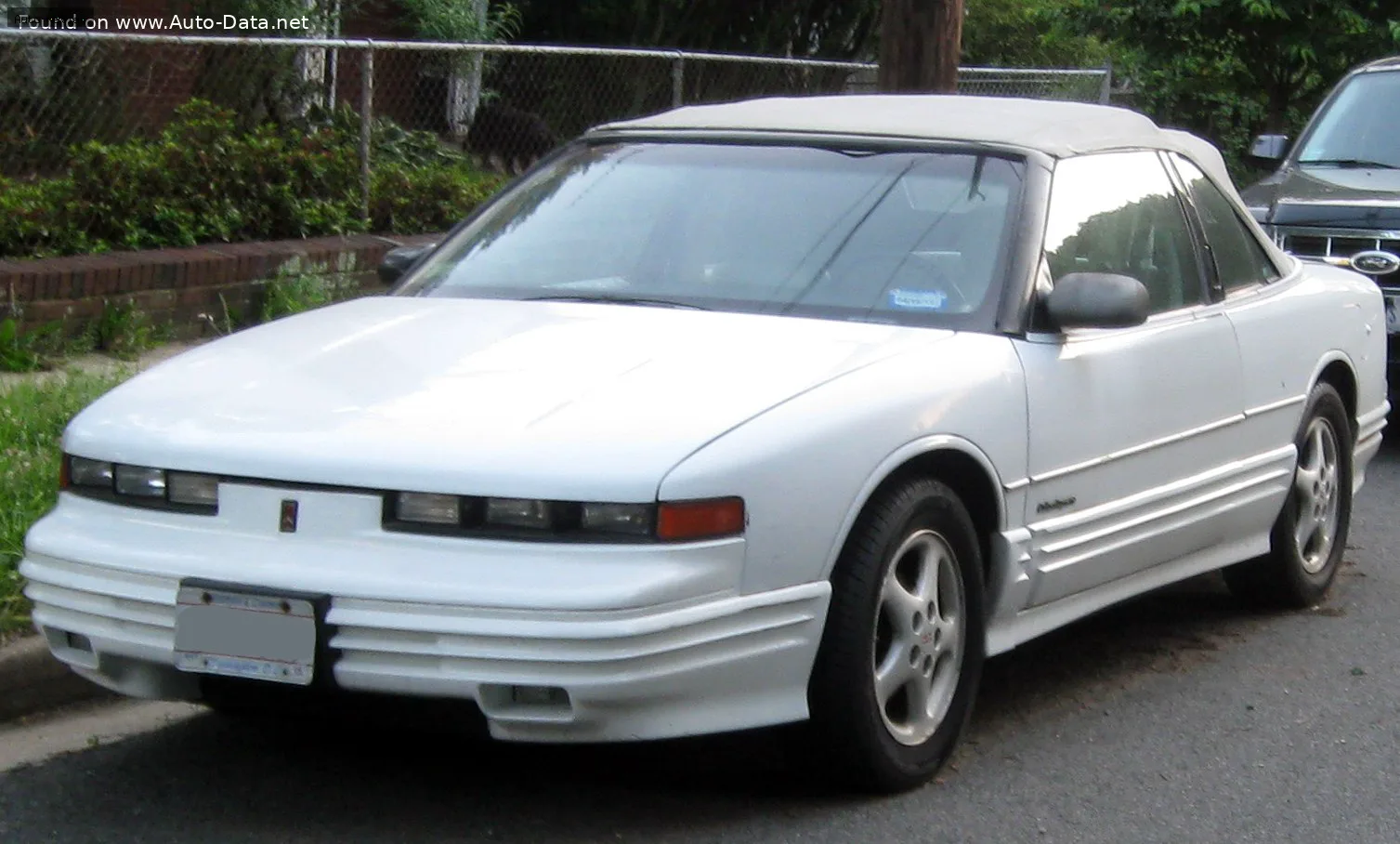 Oldsmobile Cutlass Cutlass Supreme Convertible
