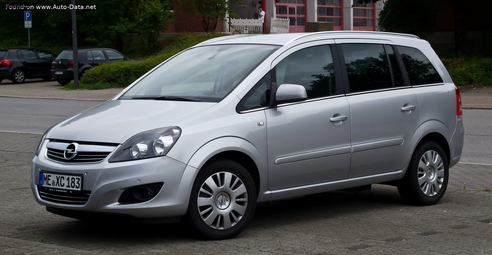 Opel Zafira Zafira B (facelift 2008)
