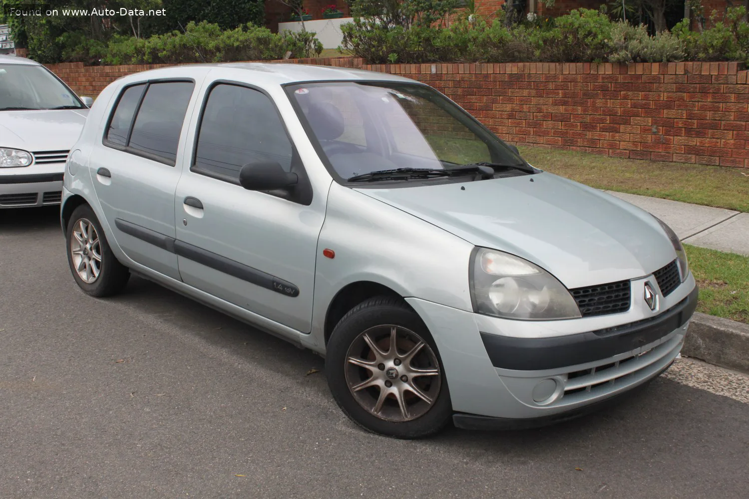 Renault Clio Clio II (Phase II, 2001) 5-door