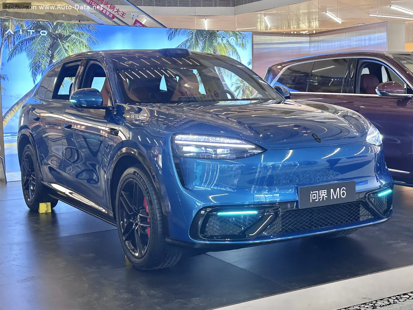 AITO M6