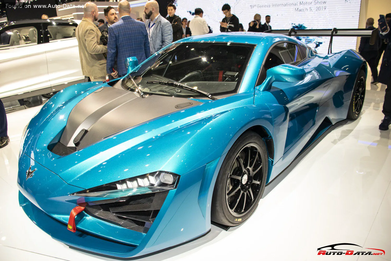 Arcfox GT