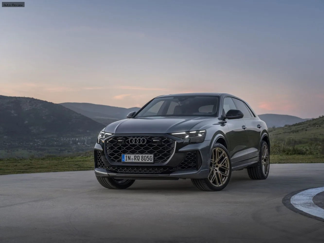 Audi RSQ8