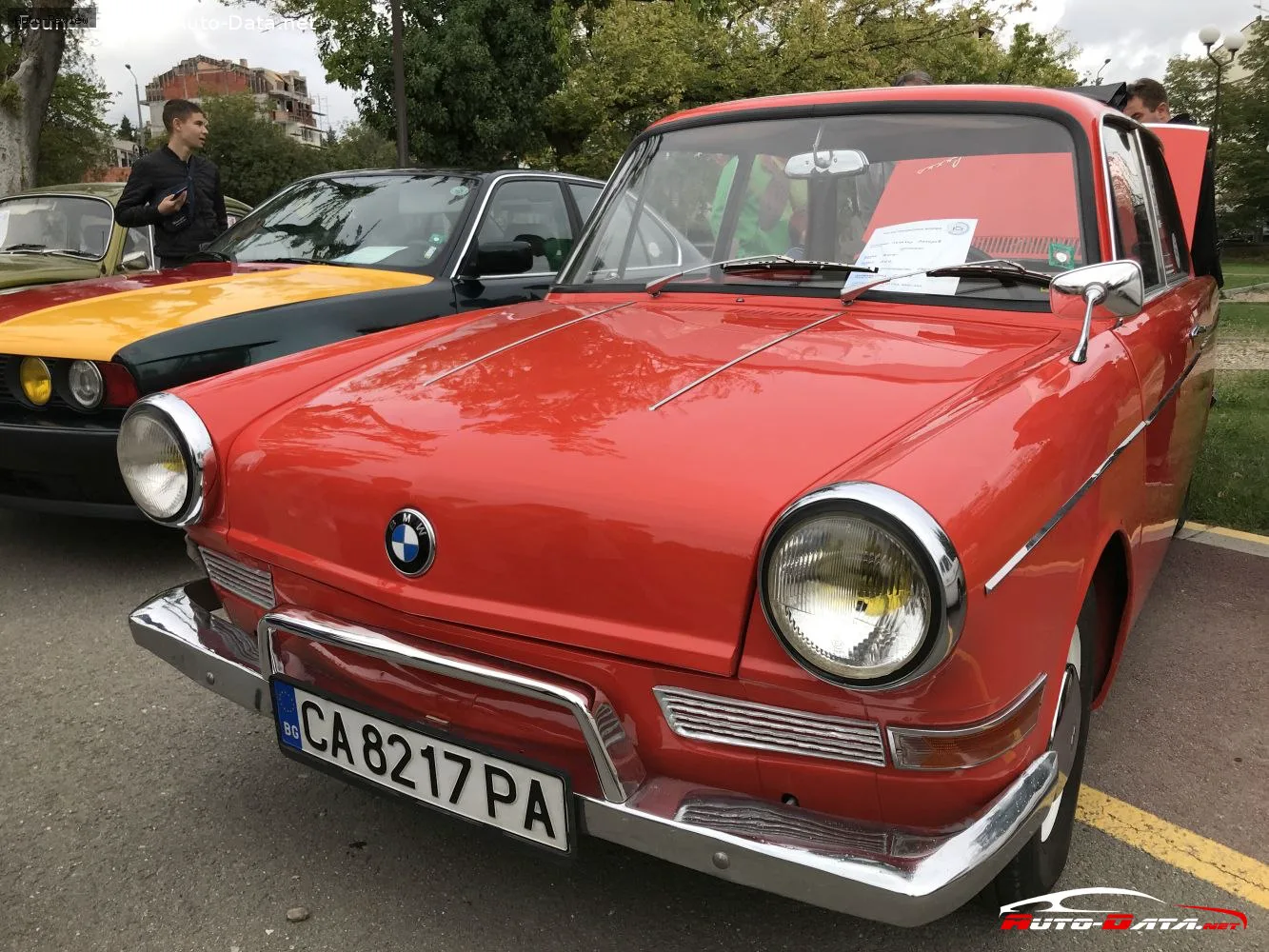 BMW 700