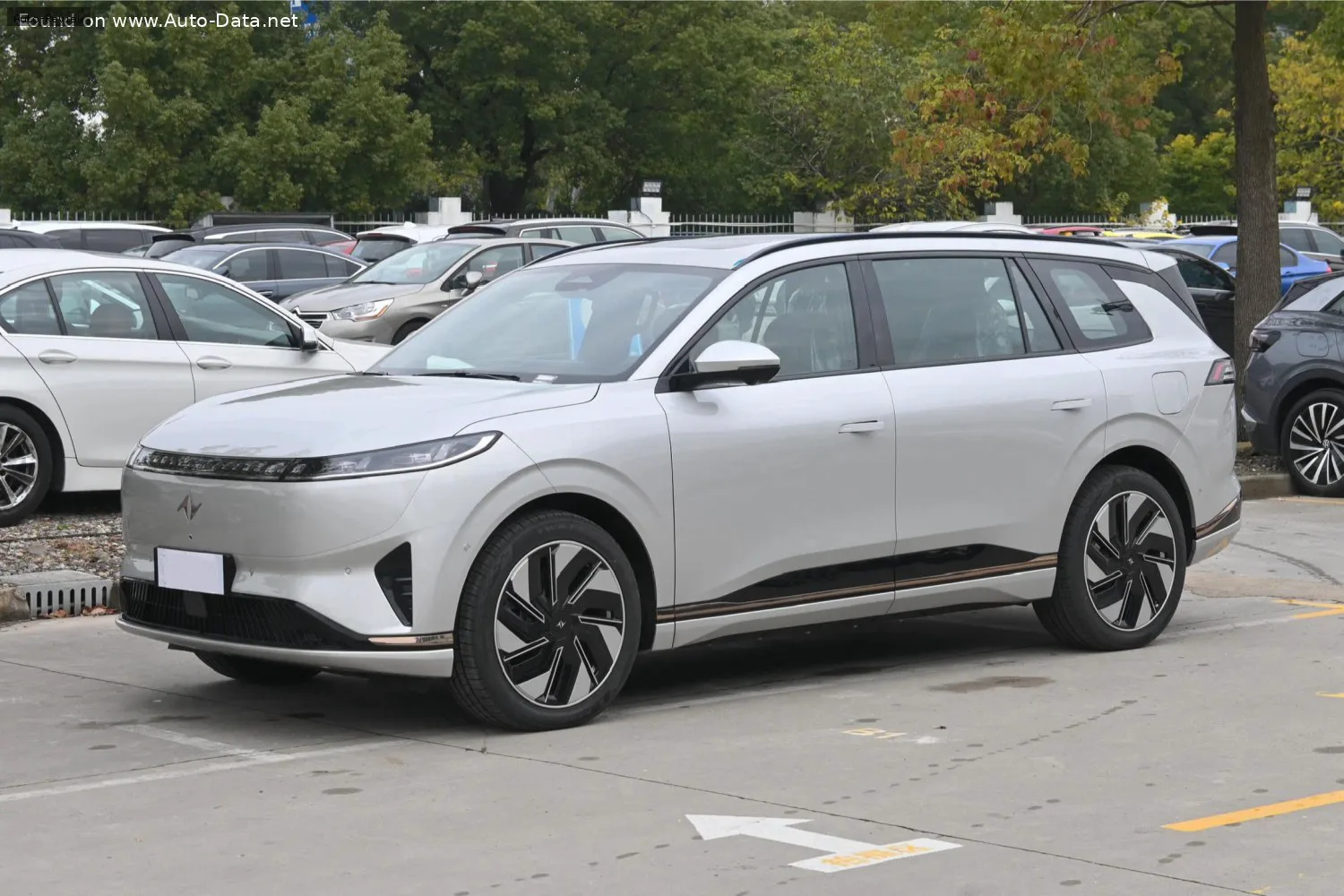 DongFeng e pi 008