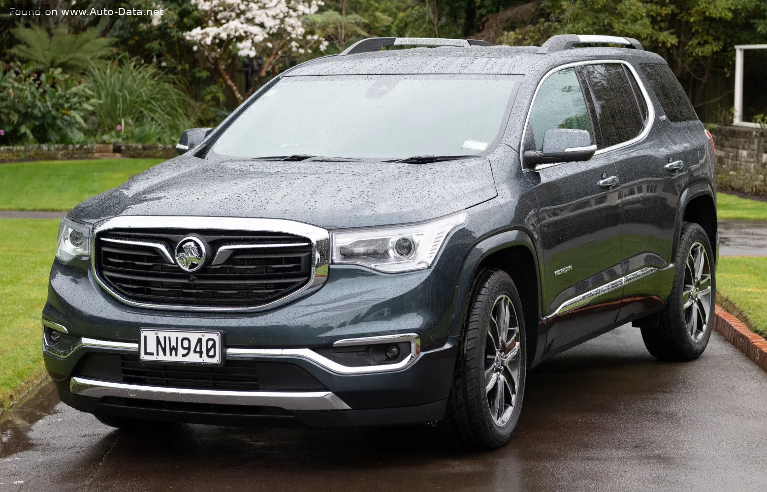 Holden Acadia