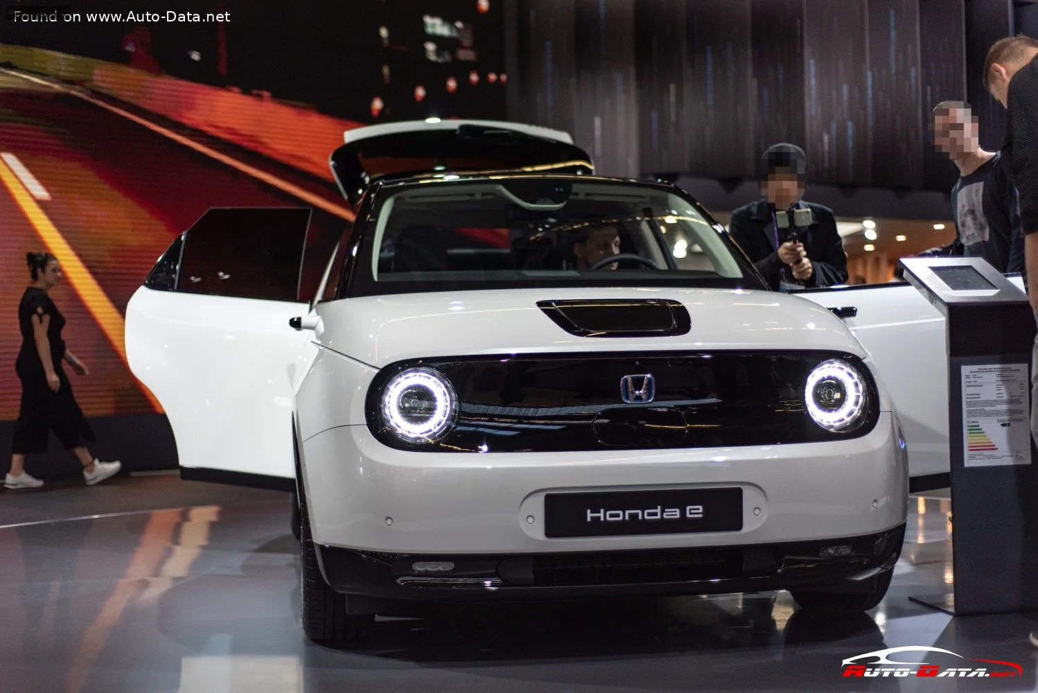 Honda e