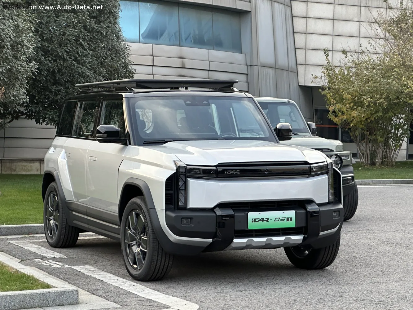 iCAR 03