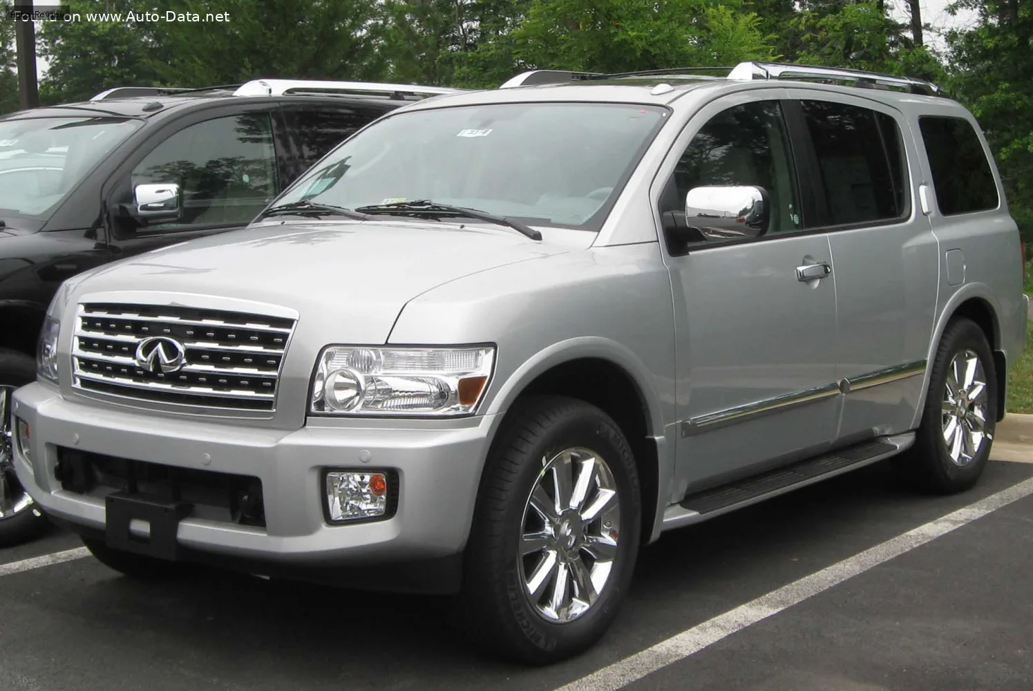 Infiniti QX56