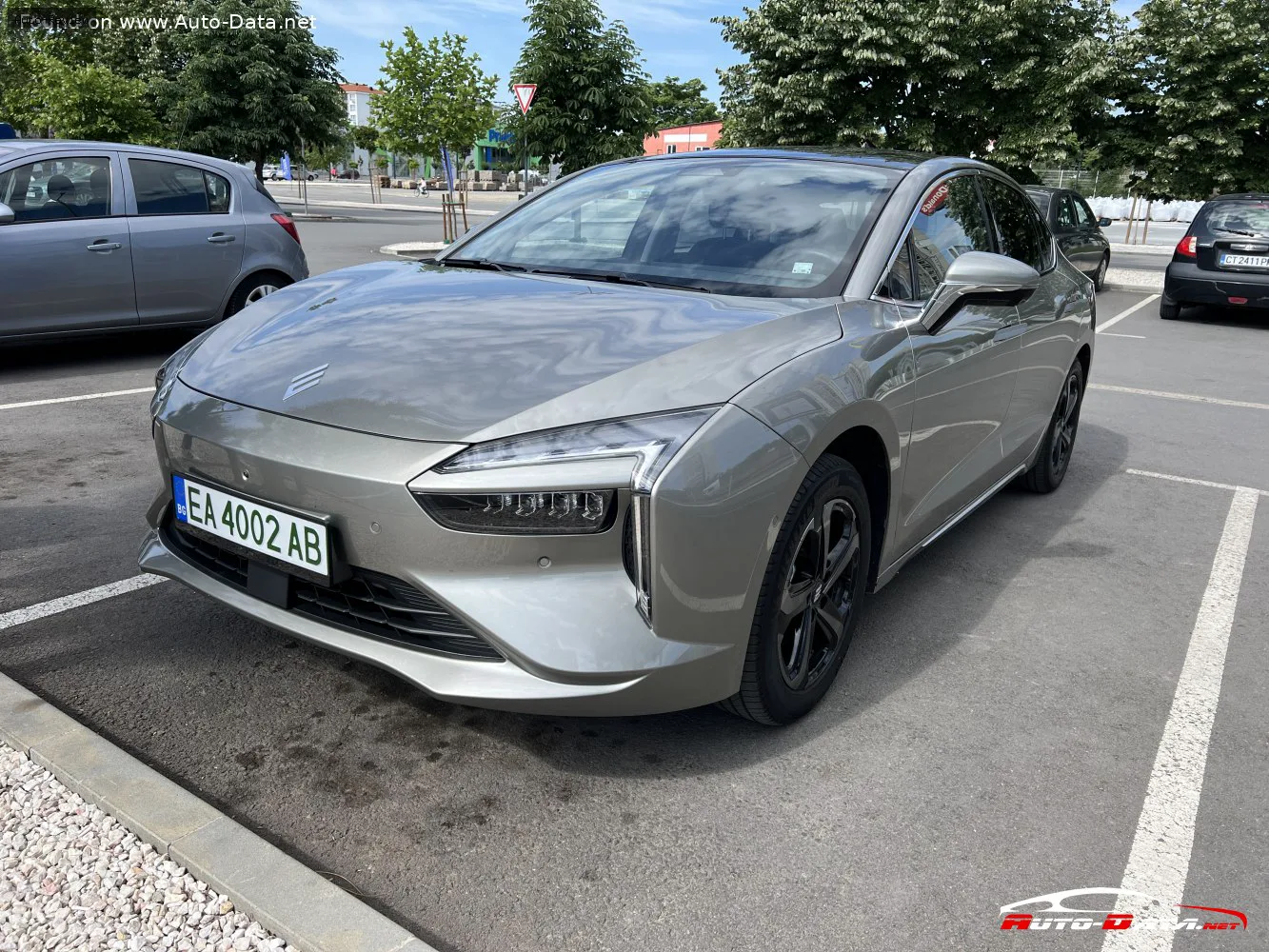 JMEV EVeasy Limo