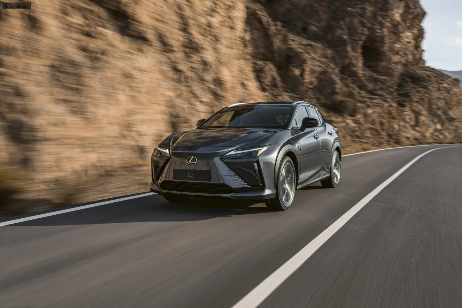 Lexus RZ