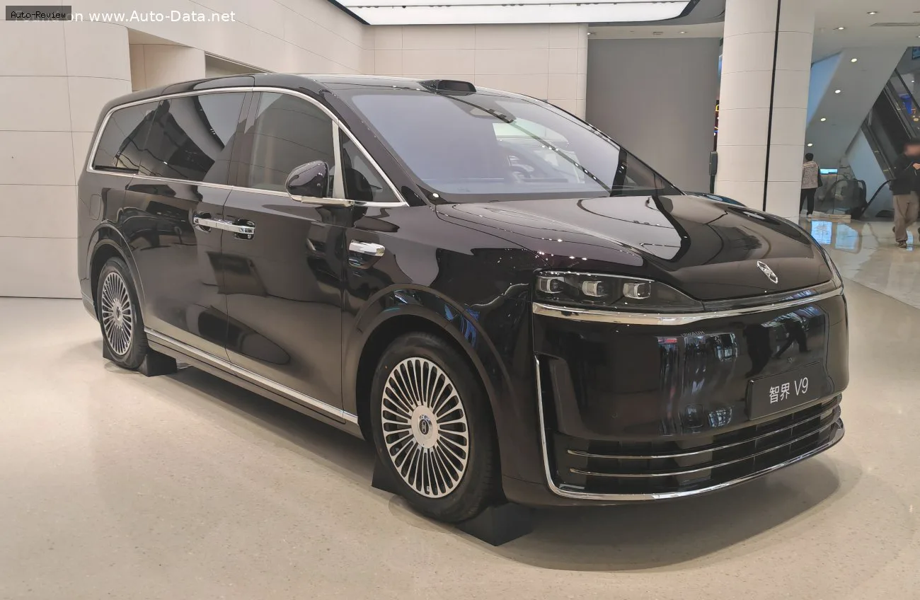 Luxeed V9