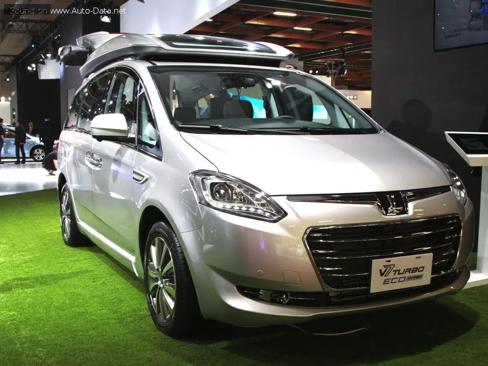Luxgen V7