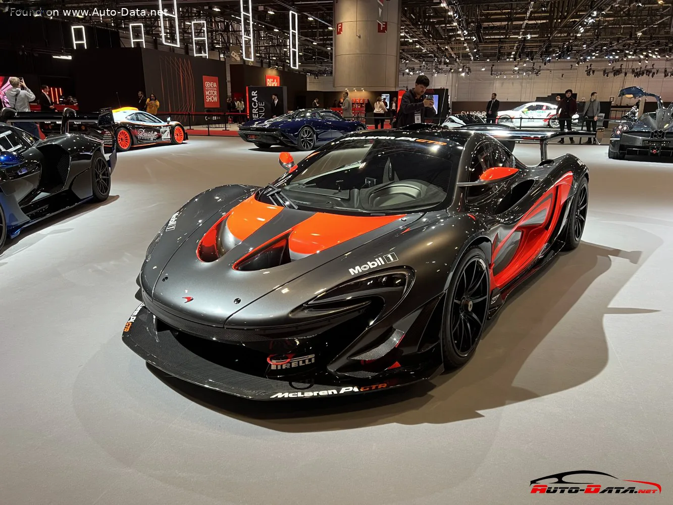 McLaren P1