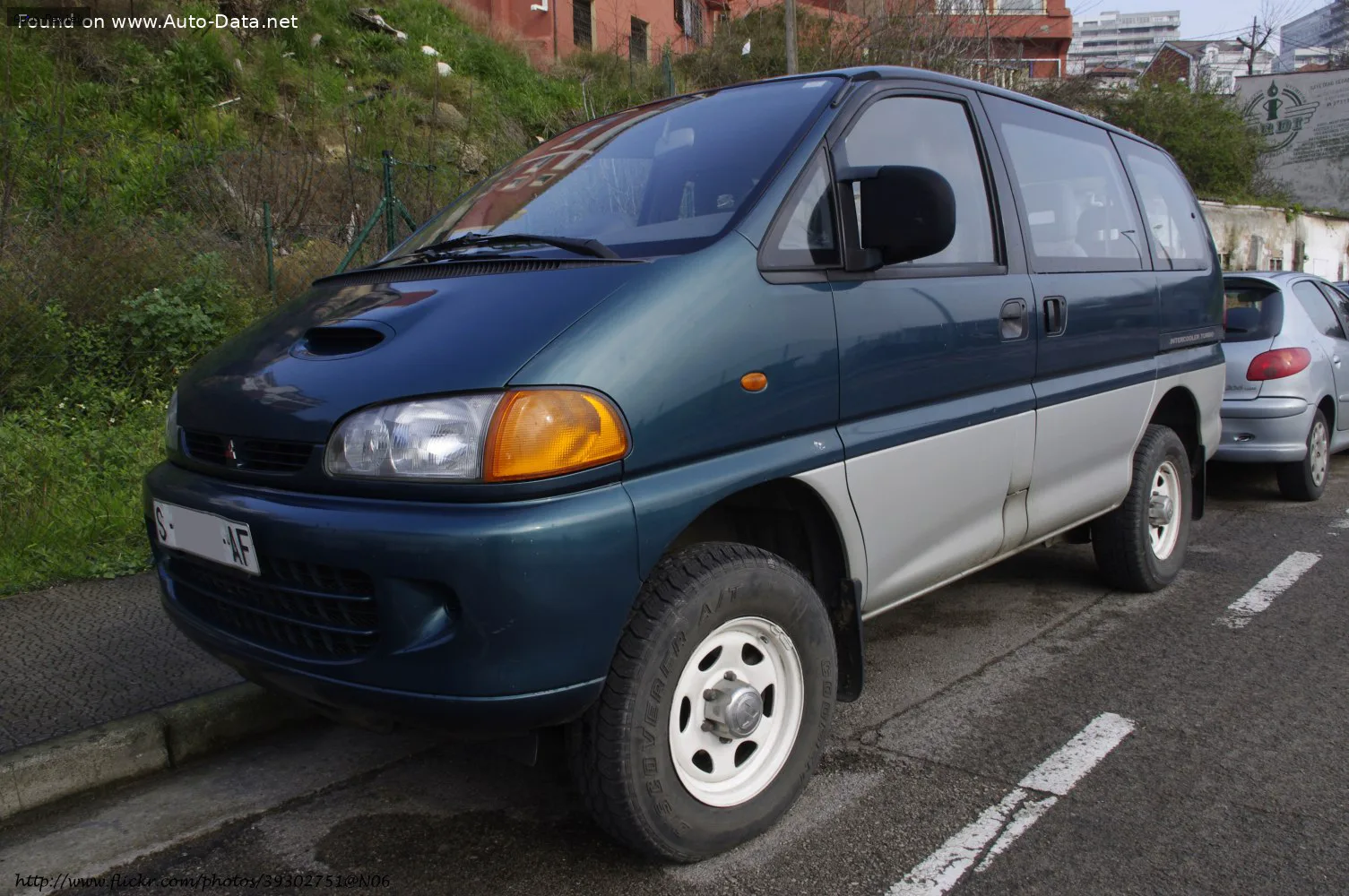 Mitsubishi Space Gear
