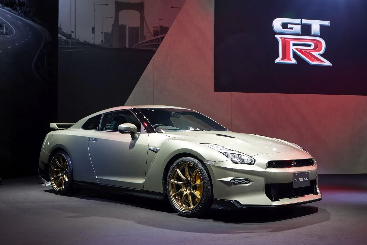 Nissan GT-R