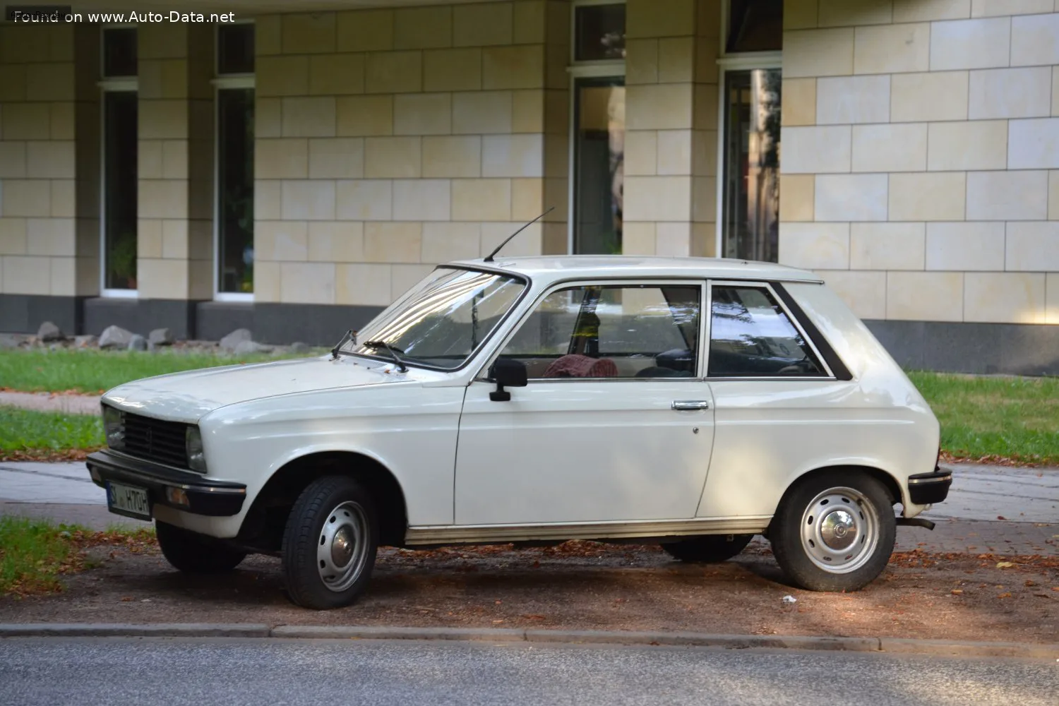 Peugeot 104